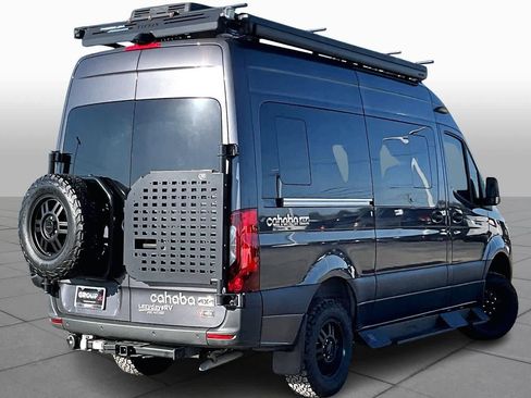 Used 2020 Mercedes-Benz Sprinter 2500 image 12