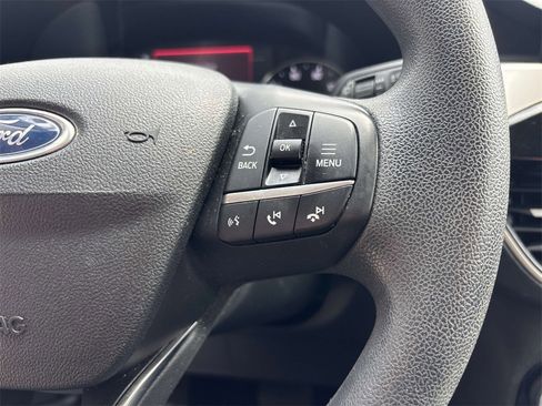 Used 2022 Ford Escape SE image 21