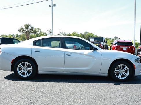 Used 2023 Dodge Charger SXT RWD image 4