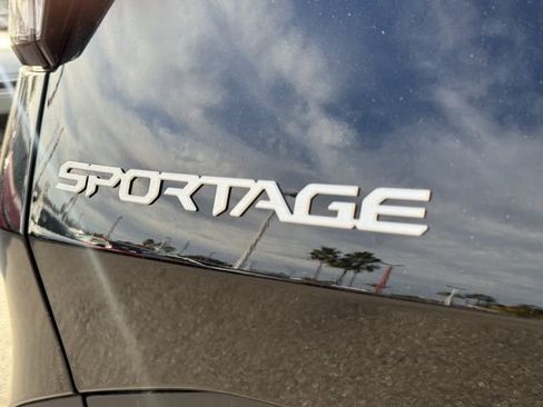 New 2026 Kia Sportage EX w/ EX Panorama Roof Package FWD image 9