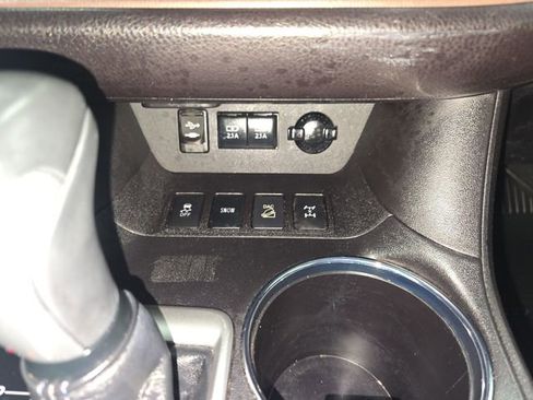 Used 2018 Toyota Highlander XLE image 22