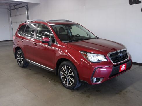 Used 2017 Subaru Forester 2.0XT Touring AWD/4WD image 3