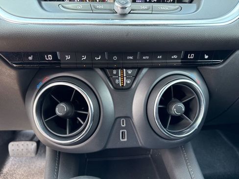 Used 2022 Chevrolet Blazer LT image 21