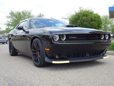 Used 2023 Dodge Challenger R/T w/ Plus Package RWD image 33