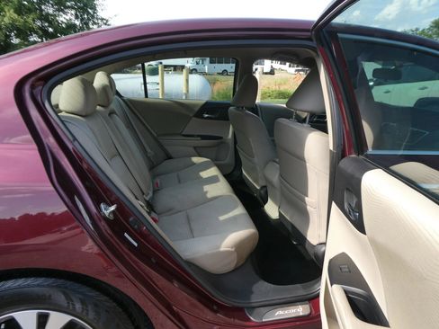 Used 2014 Honda Accord LX image 25