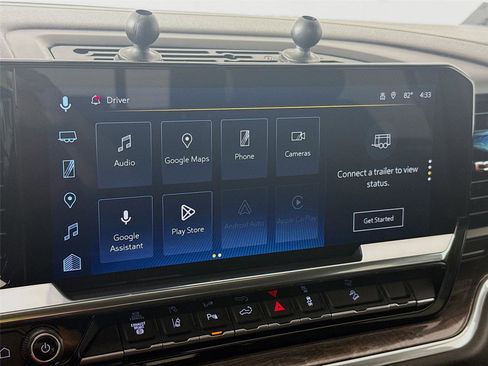 Used 2025 Chevrolet Silverado 2500 LTZ w/ LTZ Convenience Package image 9