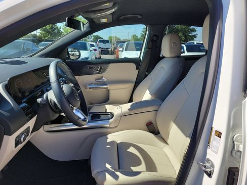 New 2026 Mercedes-Benz GLA 250 image 16