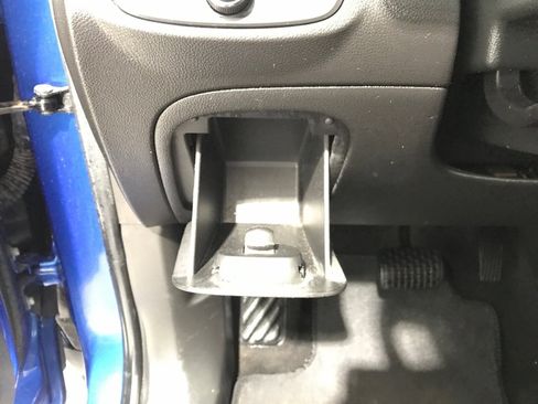 Used 2018 Buick Encore Preferred image 26