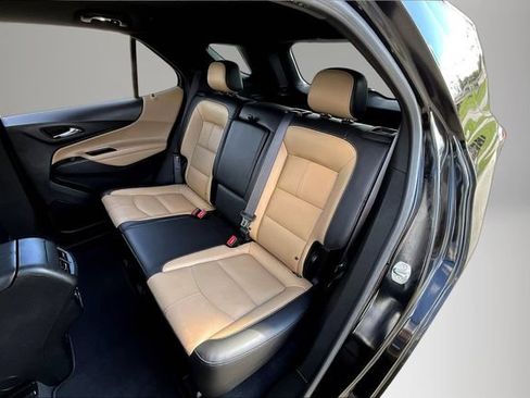 Used 2022 Chevrolet Equinox Premier AWD/4WD image 22