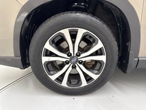 Used 2020 Subaru Forester Limited w/ Popular Package #3 AWD/4WD image 9