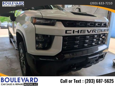 Used 2023 Chevrolet Silverado 2500 Custom w/ Custom Value Package AWD/4WD image 2