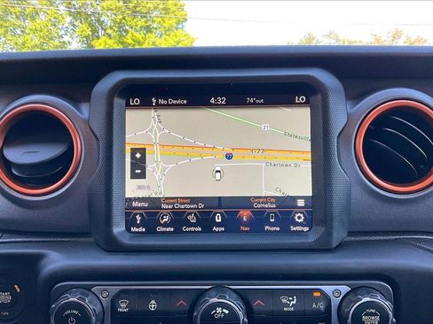 Used 2021 Jeep Gladiator Mojave AWD/4WD image 13