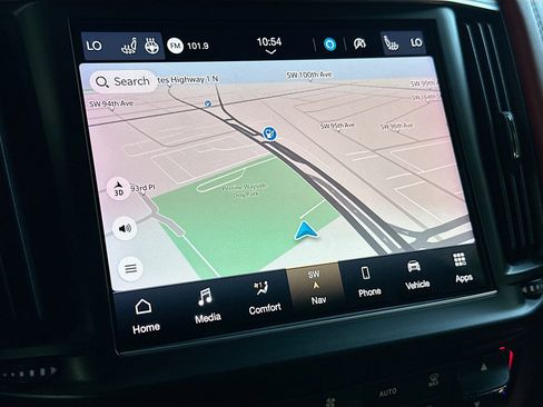 Used 2022 Maserati Levante Modena image 13