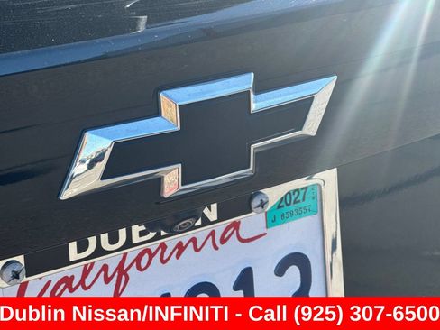 Used 2023 Chevrolet Bolt EUV LT FWD image 48