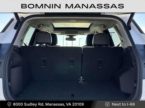 Certified 2022 GMC Terrain AT4 w/ Infotainment Package II image 11