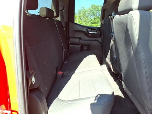 Used 2020 Chevrolet Silverado 1500 Custom w/ Custom Value Package AWD/4WD image 10