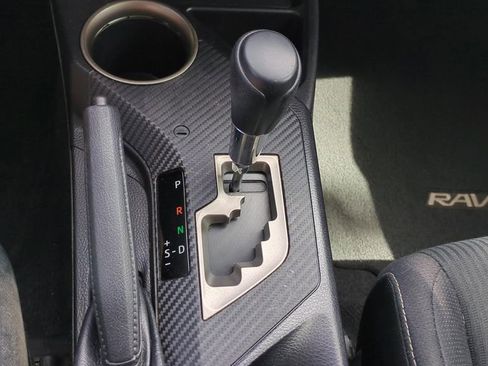 Used 2015 Toyota RAV4 XLE image 25