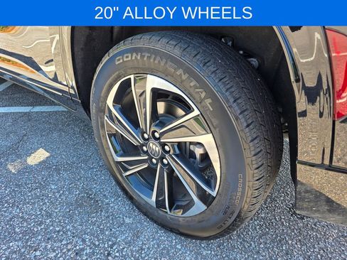 Certified 2025 Buick Enclave Sport Touring FWD image 31
