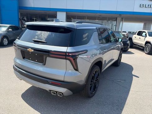 New 2026 Chevrolet Traverse LT FWD image 6