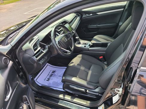 Used 2019 Honda Civic Sport image 7