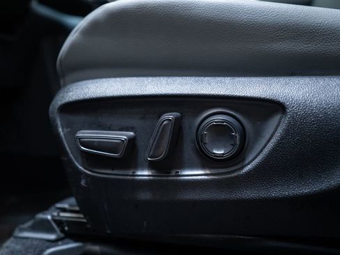 Used 2024 Toyota Sienna XLE image 22