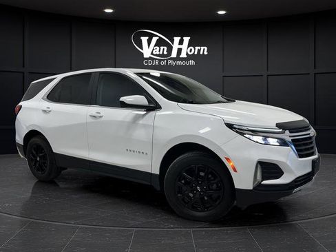 Used 2024 Chevrolet Equinox LT image 1