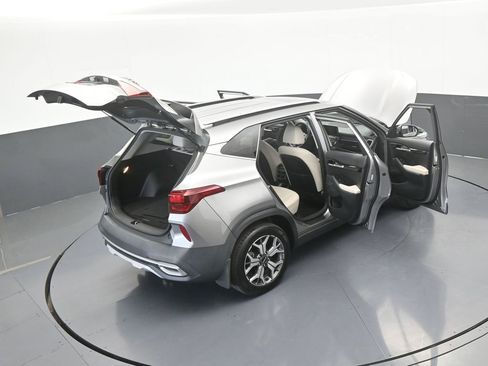 Used 2022 Kia Seltos EX AWD/4WD image 71