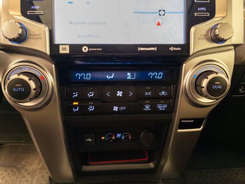 Used 2023 Toyota 4Runner Limited image 19