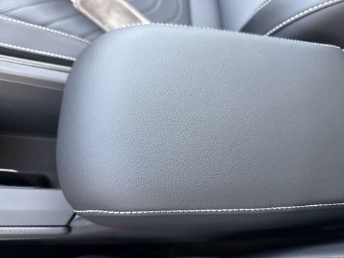 New 2026 Volkswagen Tiguan SE AWD/4WD image 36