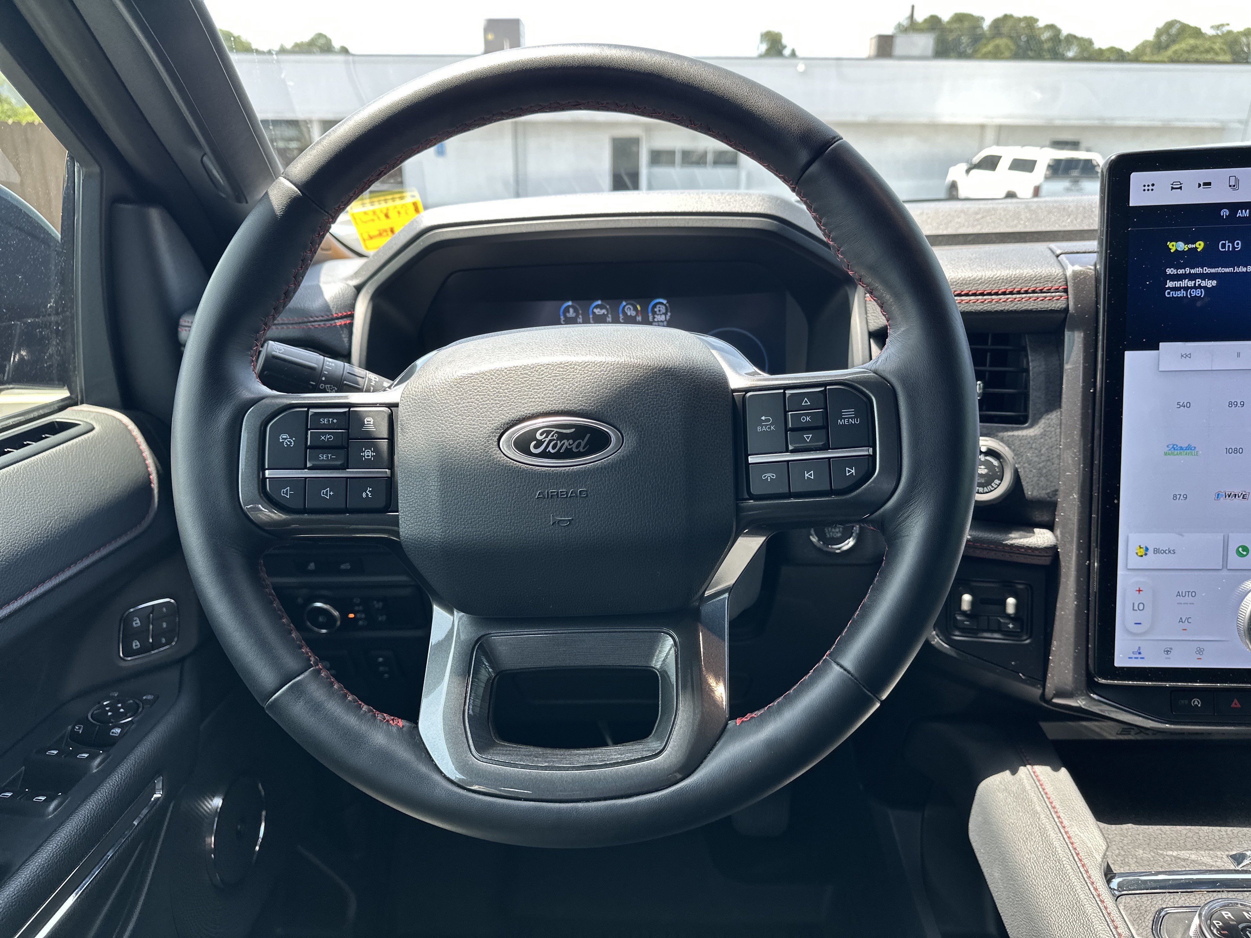 Used 2024 Ford Expedition Limited RWD image 19