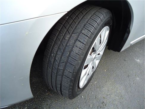 Used 2015 Nissan Sentra S image 20