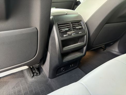 Used 2024 BMW X5 xDrive40i w/ M Sport Package AWD/4WD image 24
