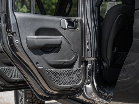 New 2025 Jeep Gladiator Mojave w/ Technology Group image 36