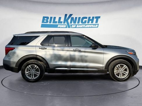 Used 2024 Ford Explorer XLT w/ Equipment Group 202A AWD/4WD image 6