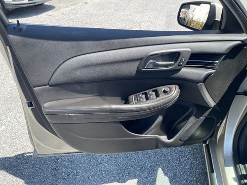 Used 2015 Chevrolet Malibu LT w/ Power Convenience Package FWD image 12