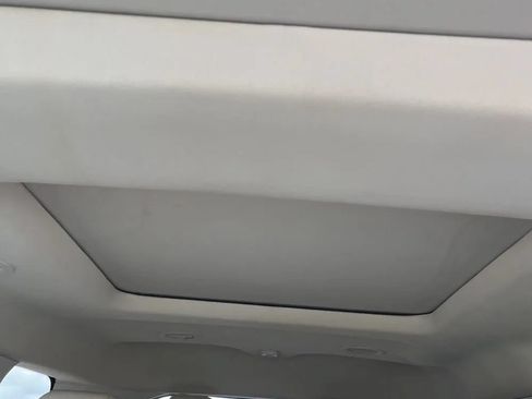 Used 2017 Ford Explorer Platinum AWD/4WD image 33