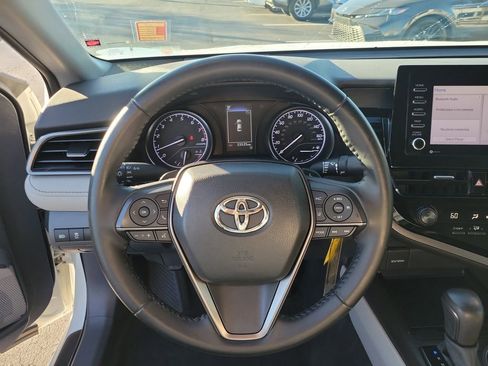 Used 2021 Toyota Camry SE image 24