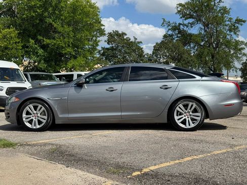 Used 2015 Jaguar XJ L Portfolio RWD image 3