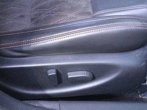 Used 2020 Nissan Maxima SR image 12