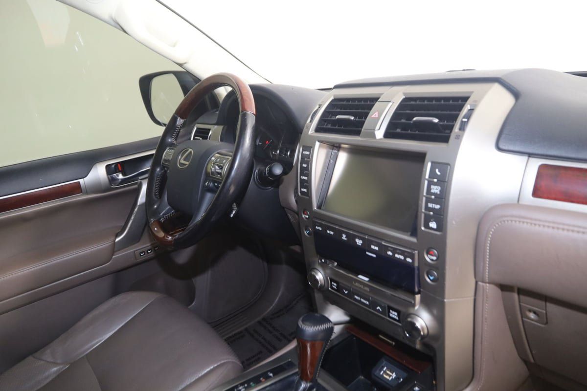 Used 2015 Lexus GX 460 Luxury AWD/4WD image 36