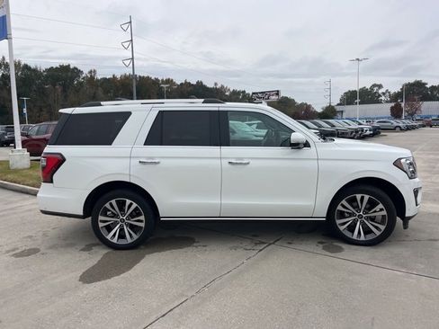 Used 2021 Ford Expedition Limited image 7