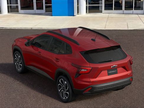 New 2026 Chevrolet Trax RS w/ Driver Confidence Package FWD image 2