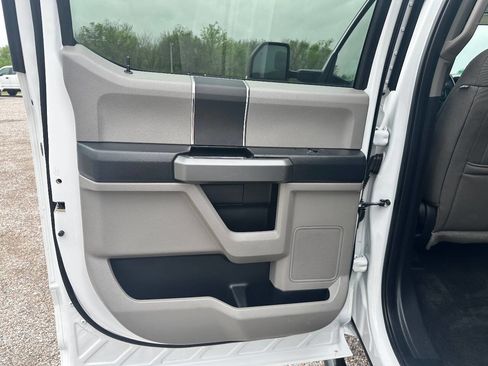 Used 2017 Ford F250 XLT image 32