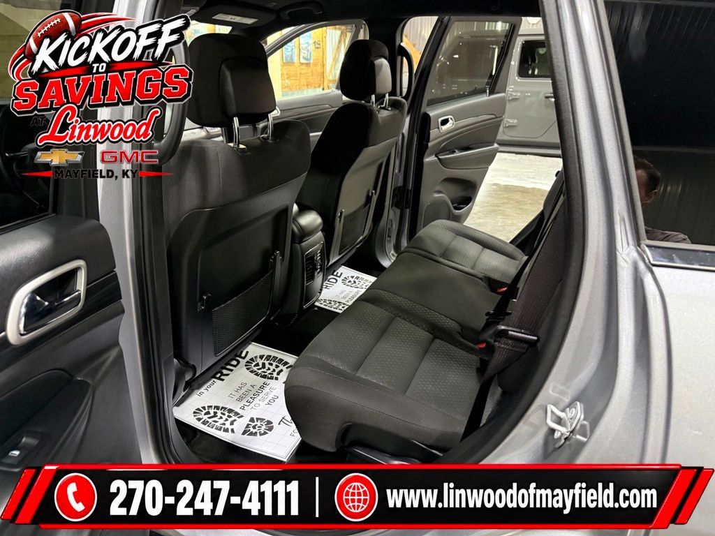 Used 2021 Jeep Grand Cherokee Laredo AWD/4WD image 20