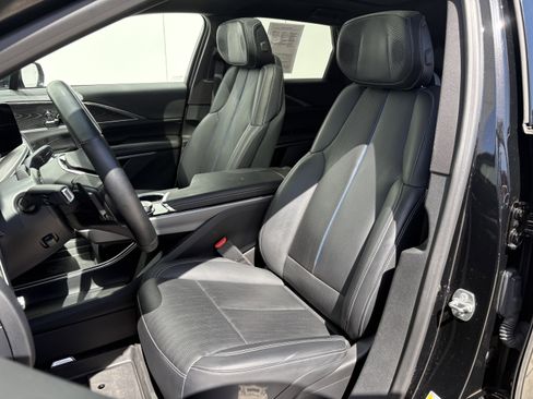 Used 2024 Cadillac Lyriq Sport w/ LPO, Floor Liner Package AWD/4WD image 12