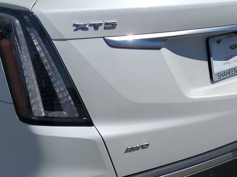 Used 2022 Cadillac XT5 Sportv w/ Platinum Package AWD/4WD image 35