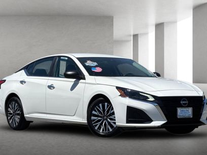 Used 2025 Nissan Altima 2.5 SV