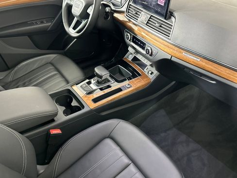 Used 2023 Audi Q5 2.0T Premium w/ Convenience Package image 15