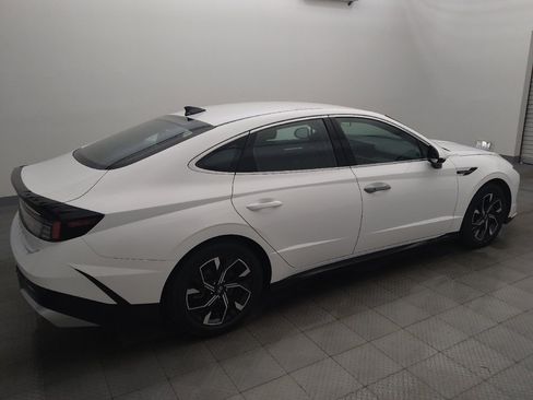 Used 2025 Hyundai Sonata SEL FWD image 10