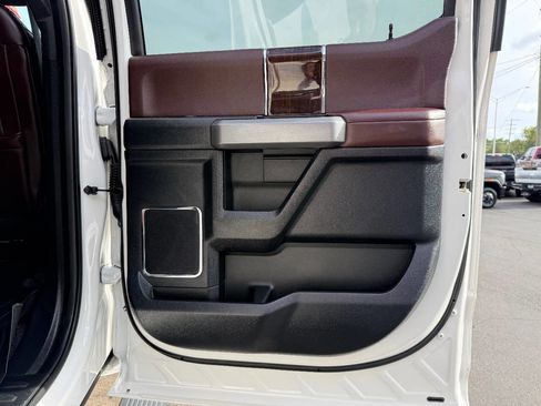 Used 2017 Ford F250 Platinum w/ Platinum Ultimate Package image 38